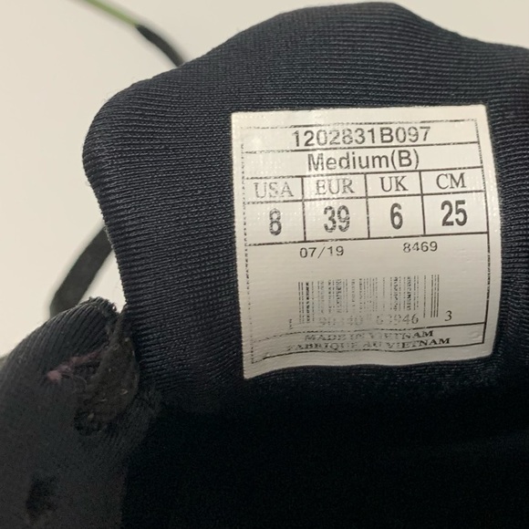 Brooks Glycerin 17 Running Shoes Womens Size 8 Black Purple Sneakers 1202831B097 - Picture 9 of 11